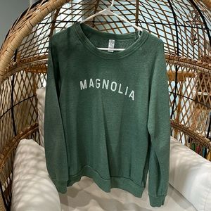 Magnolia sweatshirt